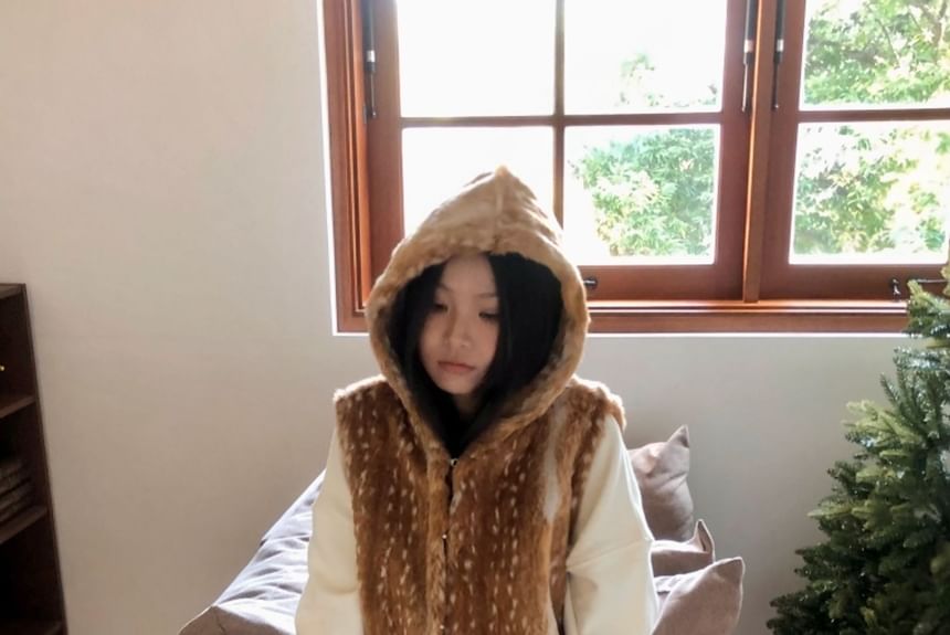 SeoulPop - Vest met capuchon en imitatiebont met hertenprint