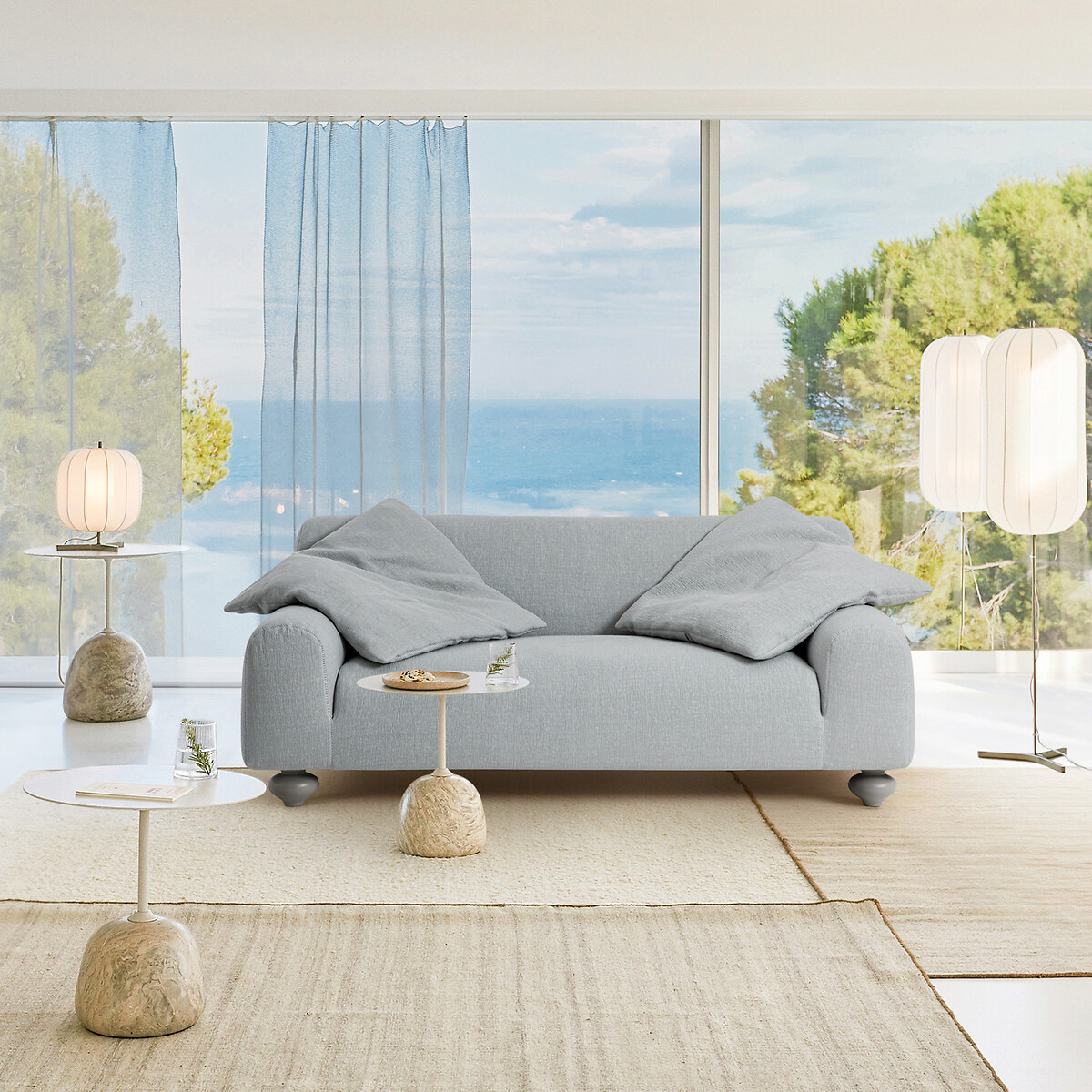 OTTO STUDIO PARA AM.PM<br>Sofá compacto de algodão e cânhamo, ousado