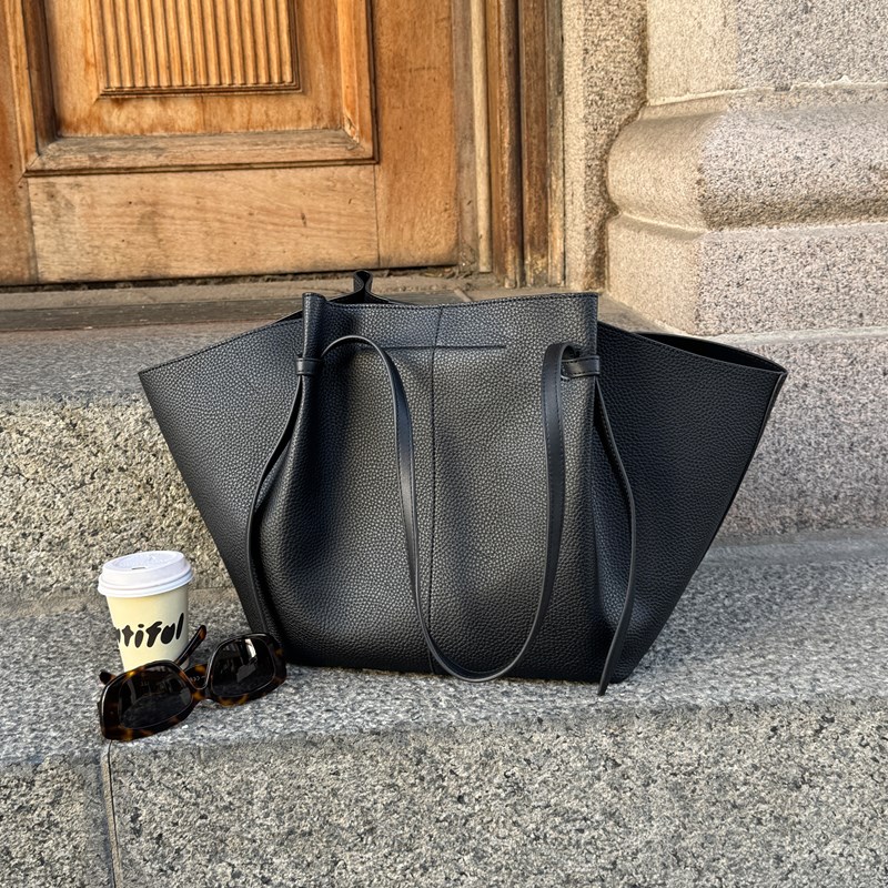 PITAYA<br>Skuldertaske Andrea 15
