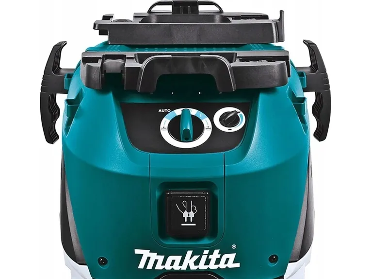 Makita VC4210L