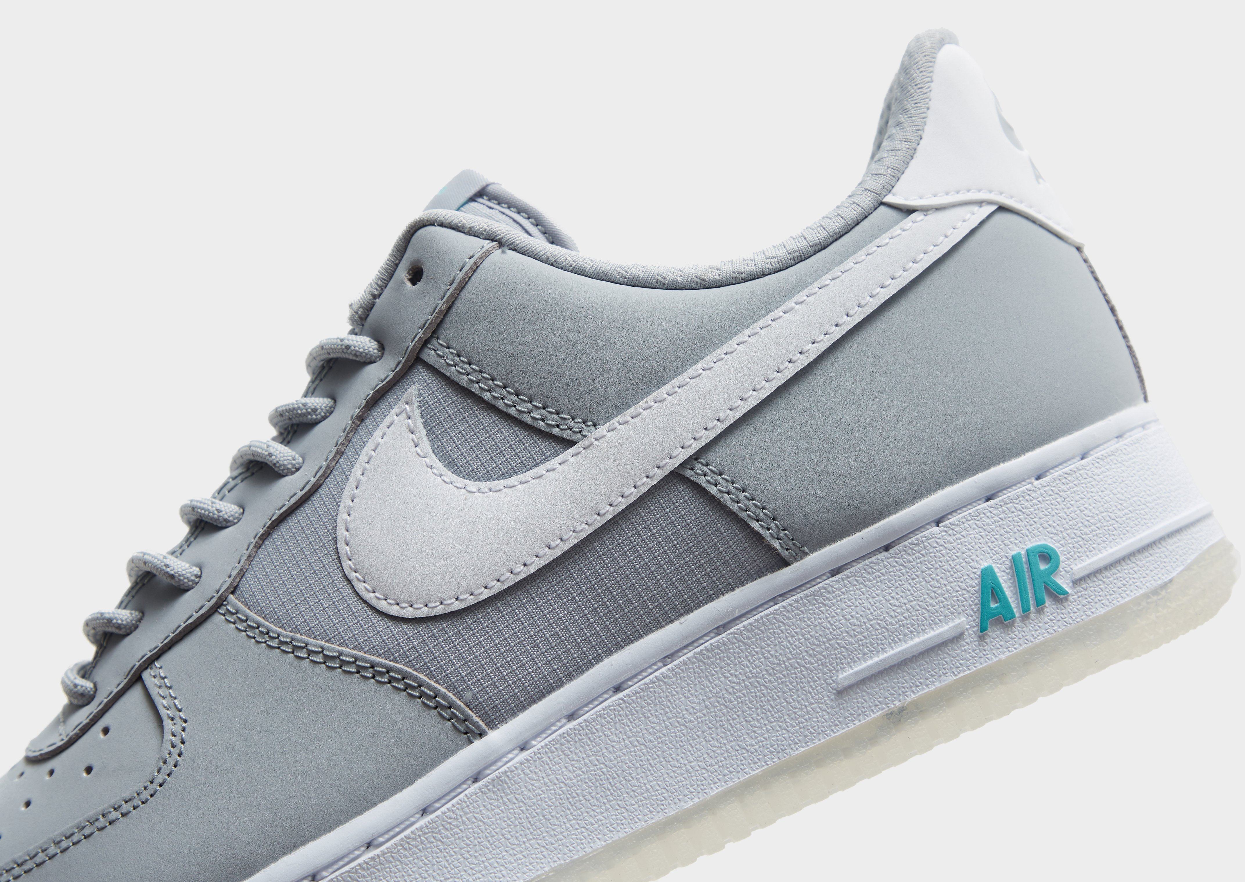 Nike Air Force 1 LV8 Homme