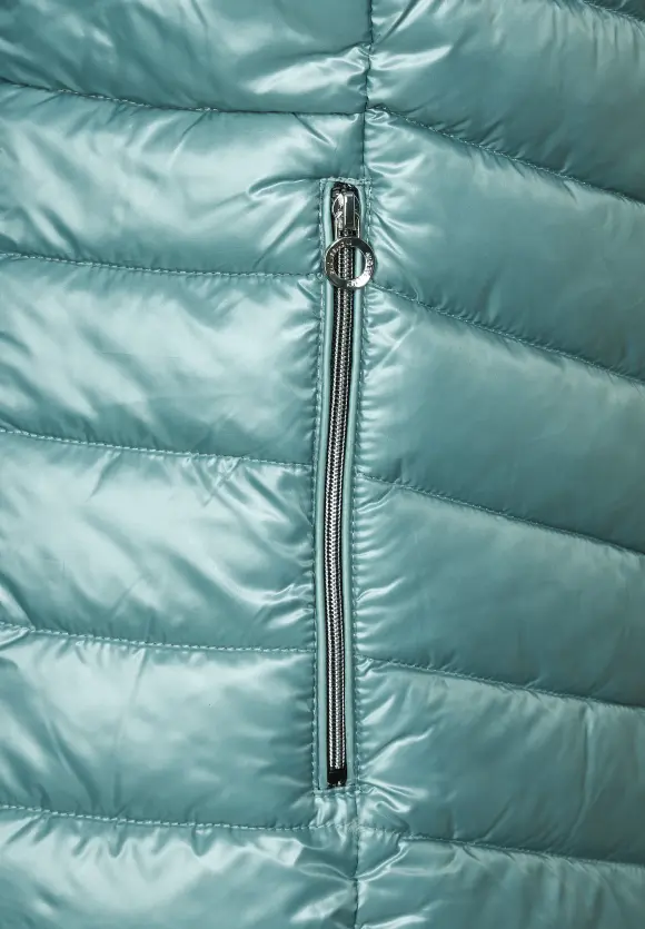 Kurze Steppjacke mit Kapuze - polar mint