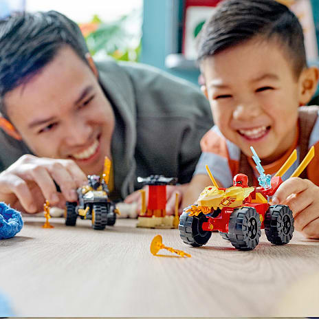 LEGO® NINJAGO® Kai og Ras' bil- og motorcykelkamp 71789
