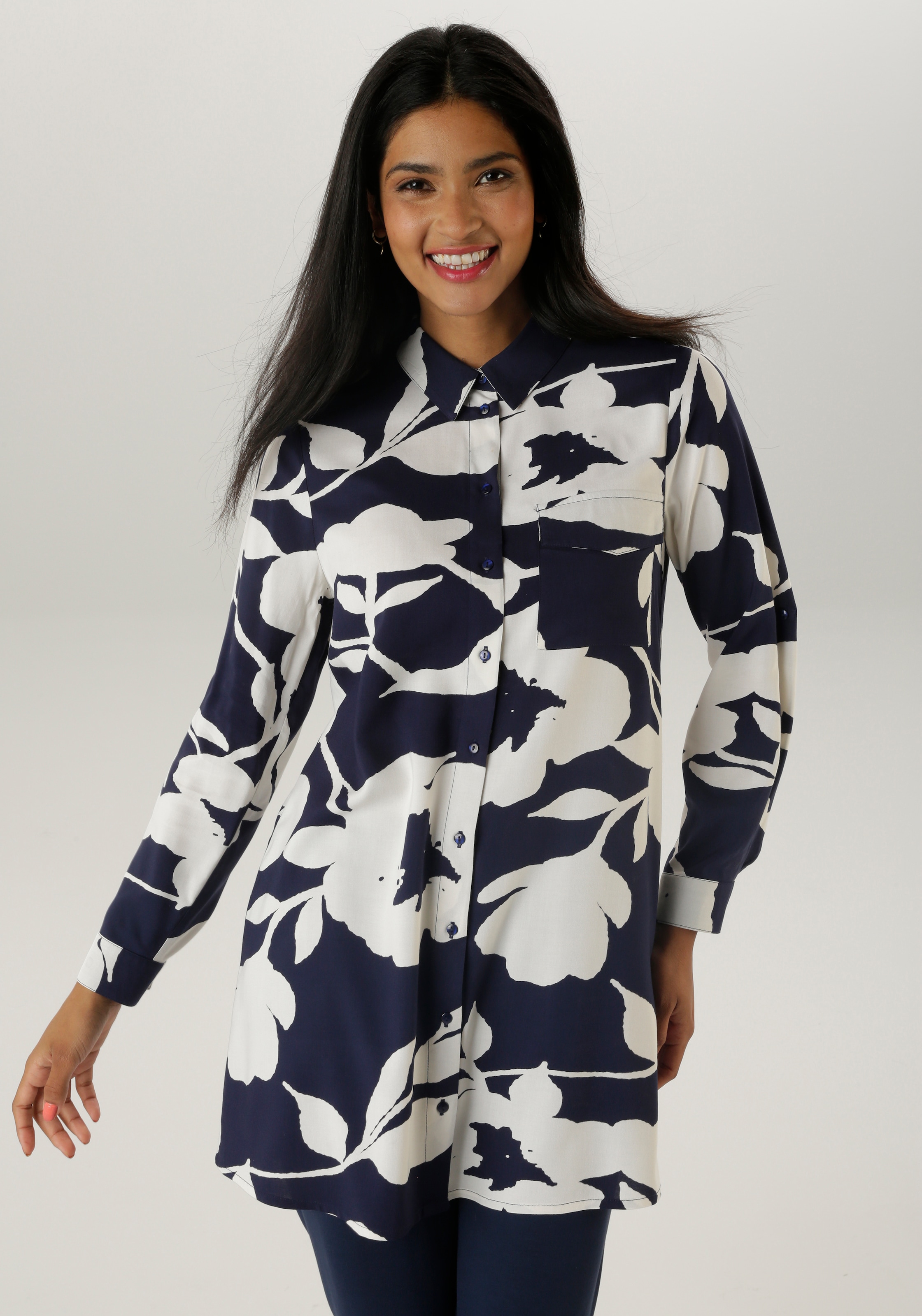 Aniston SELECTED Longbluse , mit attraktiver Musterung und krempelbaren Ärmeln