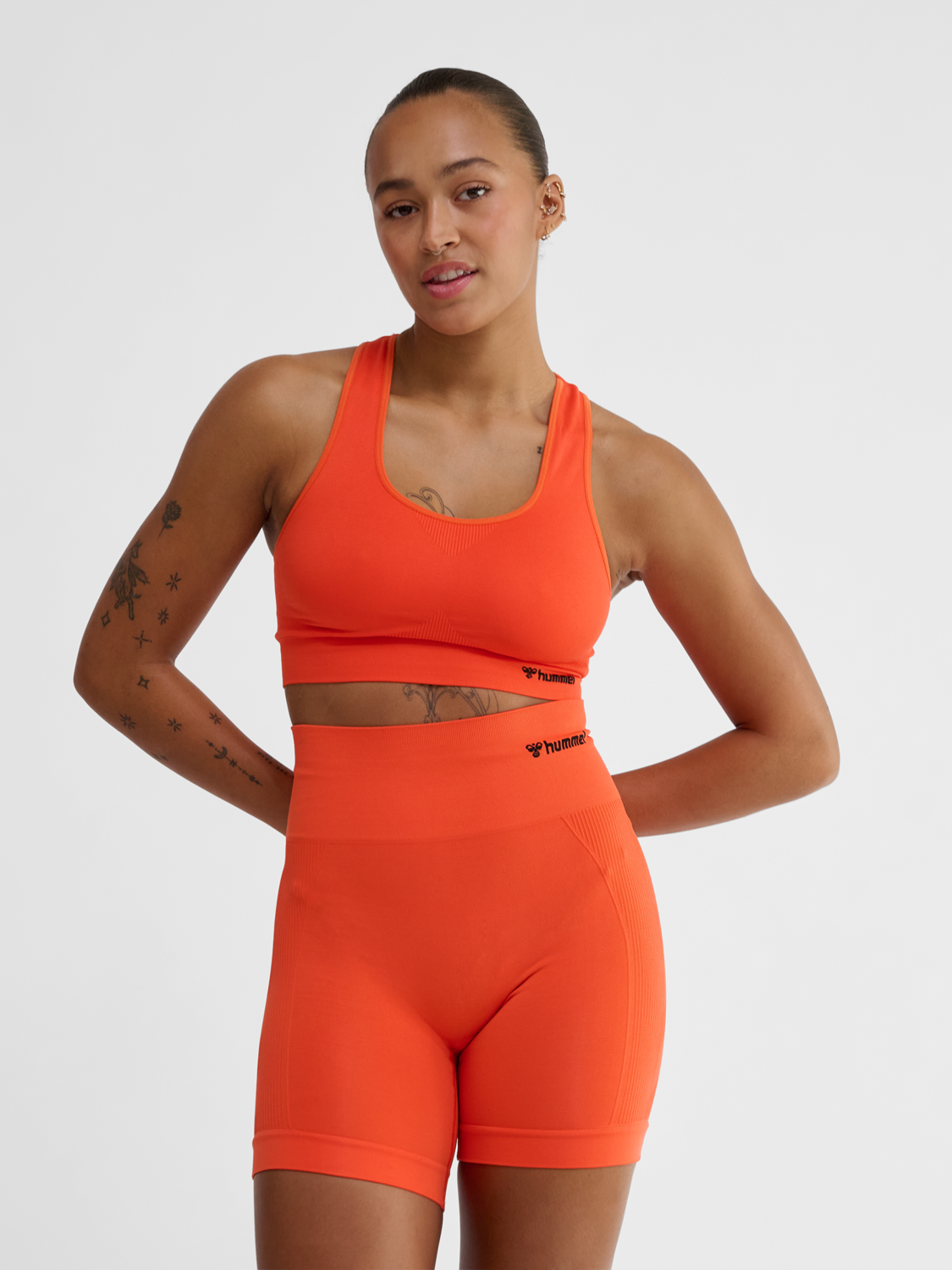 hmlTIF SEAMLESS SPORTS TOP