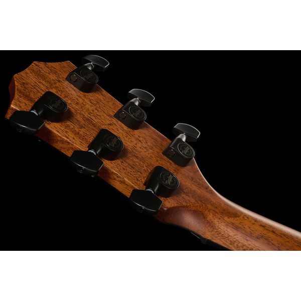 Taylor 322ce