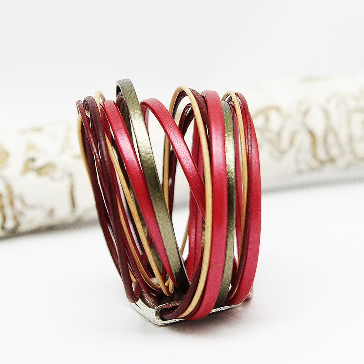 Bracelet en cuir multiliens rouge femme Amarok