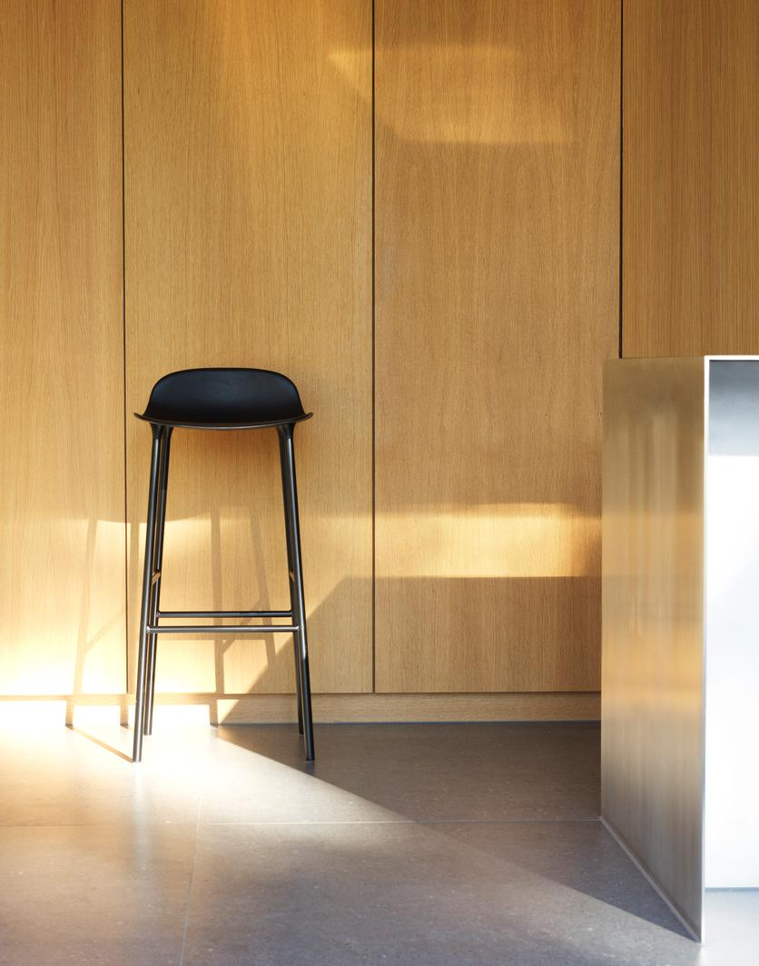 Bar Stool Form Steel black 75 cm