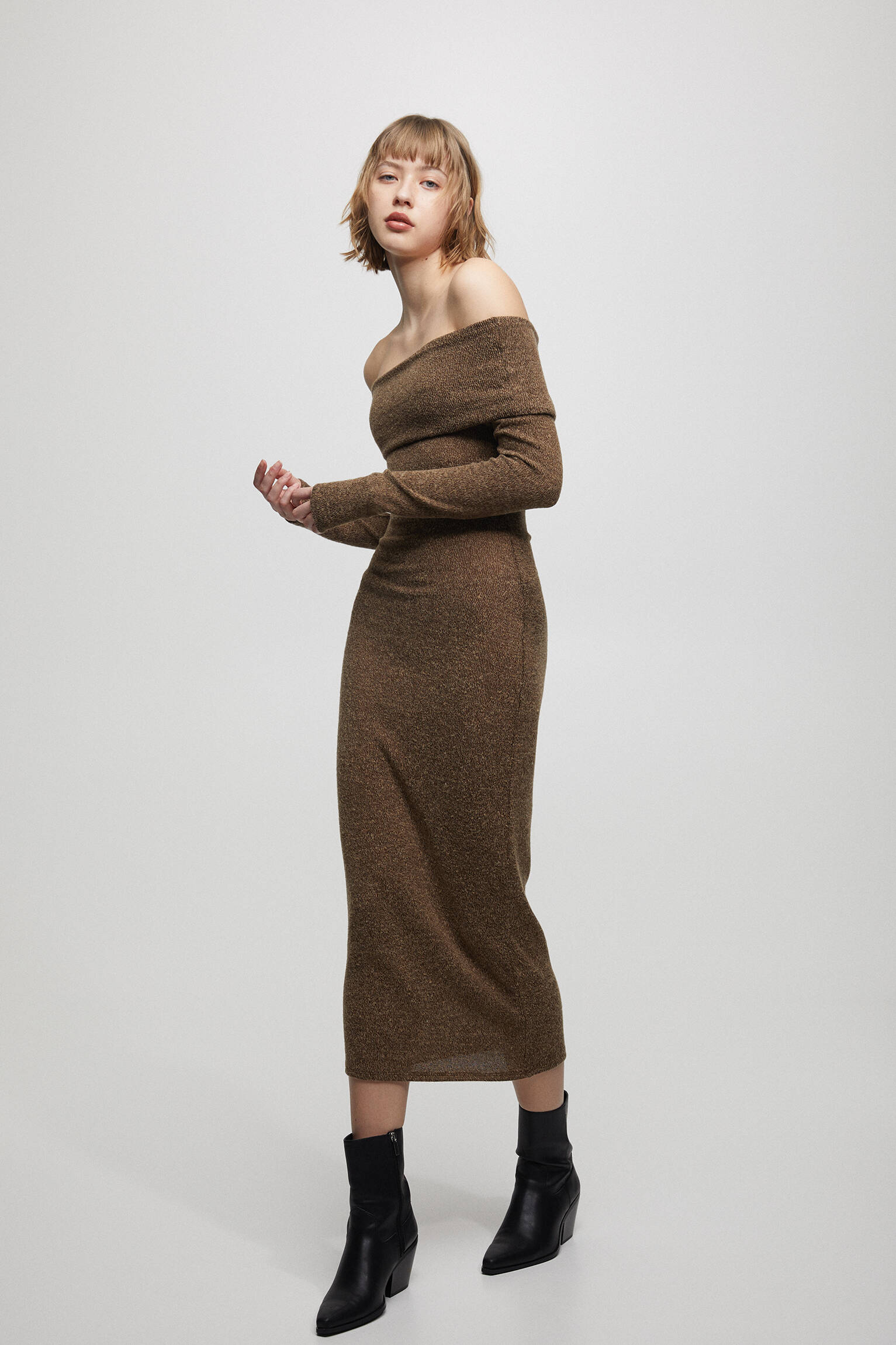 VESTIDO DE MALHA MACIA BARDOT - MARROM