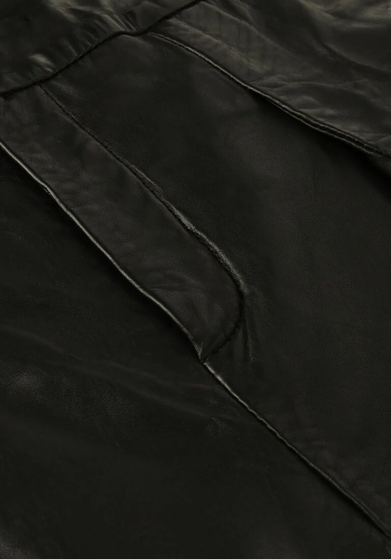 MY ESSENTIAL WARDROBE zwarte my essential wardrobe shorts 12 the leather shorts