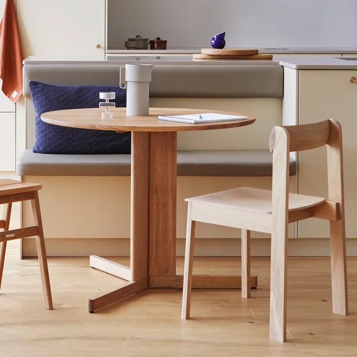 Form & Refine - Trefoil Tisch, Ø 90 cm, Eiche natur