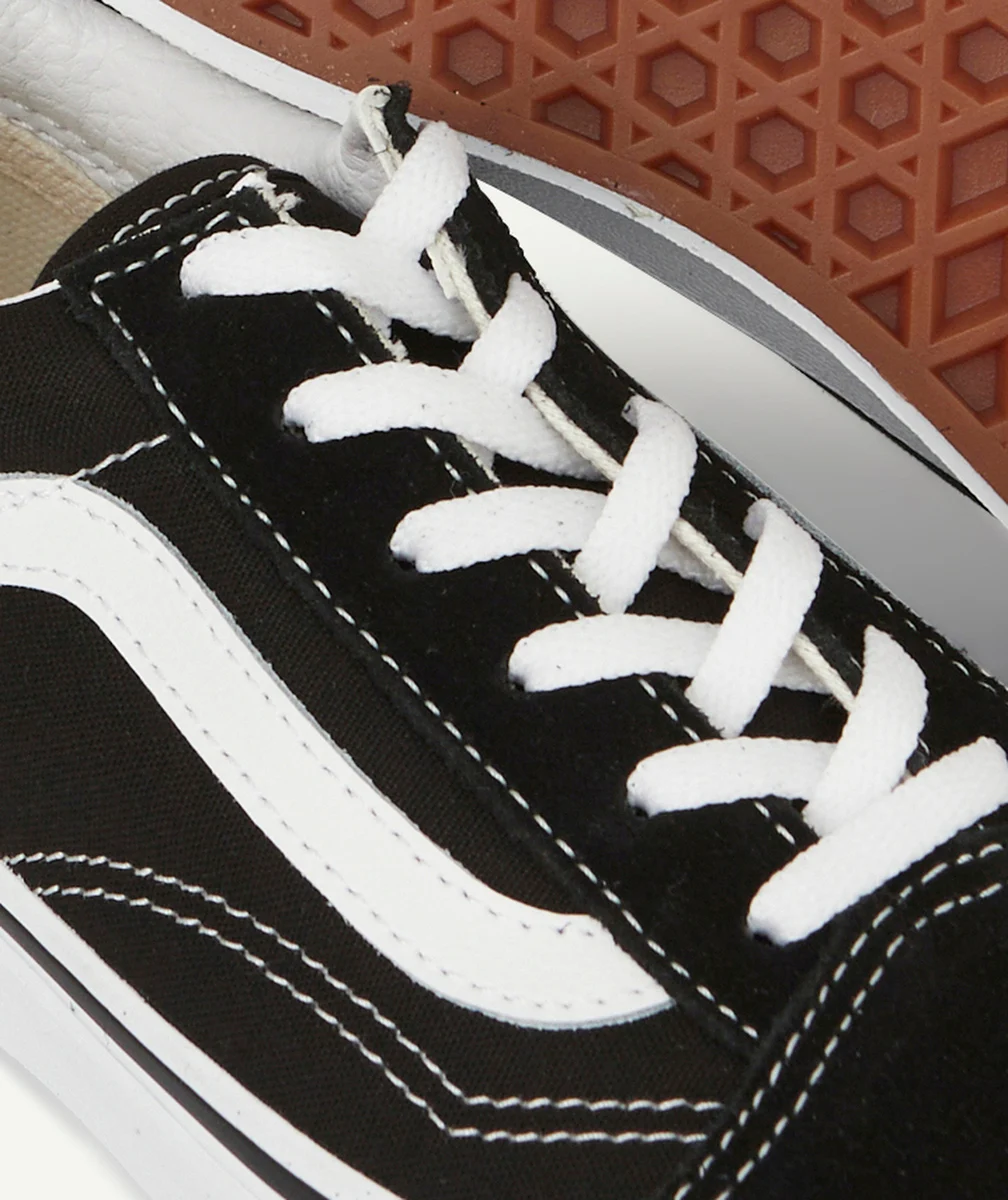 VANSBASKETS BASSES ENFANT OLD SKOOL NOIRE ET BLANCHE