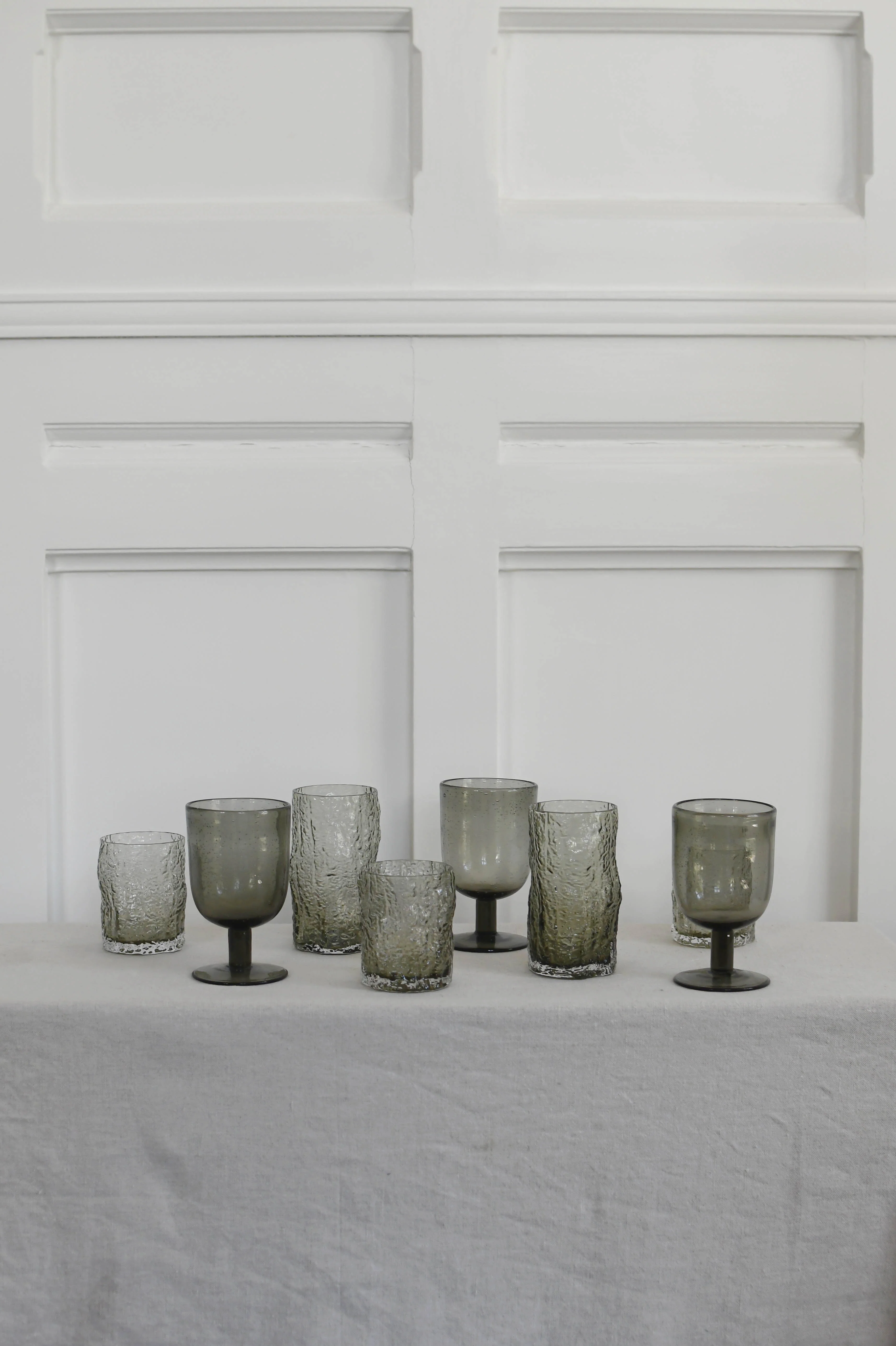Bahne Interior  Vinglas - Smoke