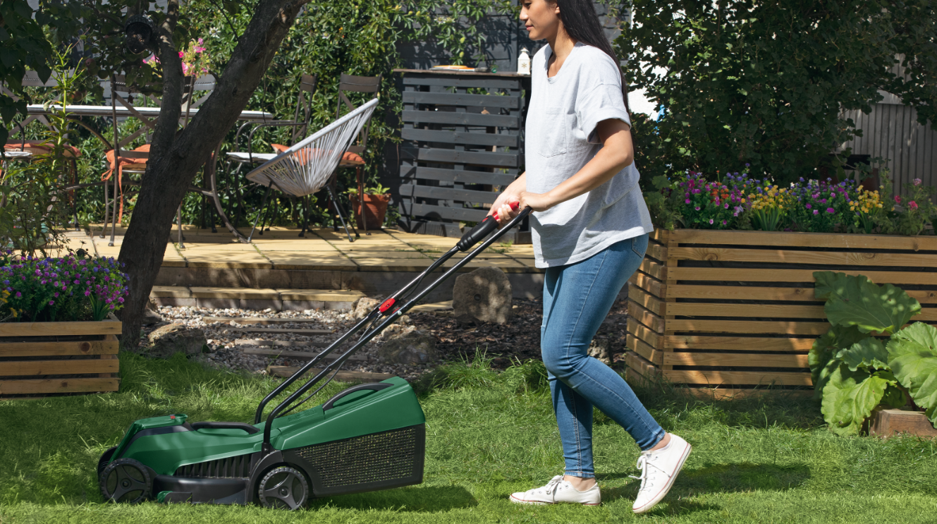 Bosch - 18V plæneplejesæt - EasyGrassCut 18V & EasyMower 18V (batteri og oplader inkluderet)