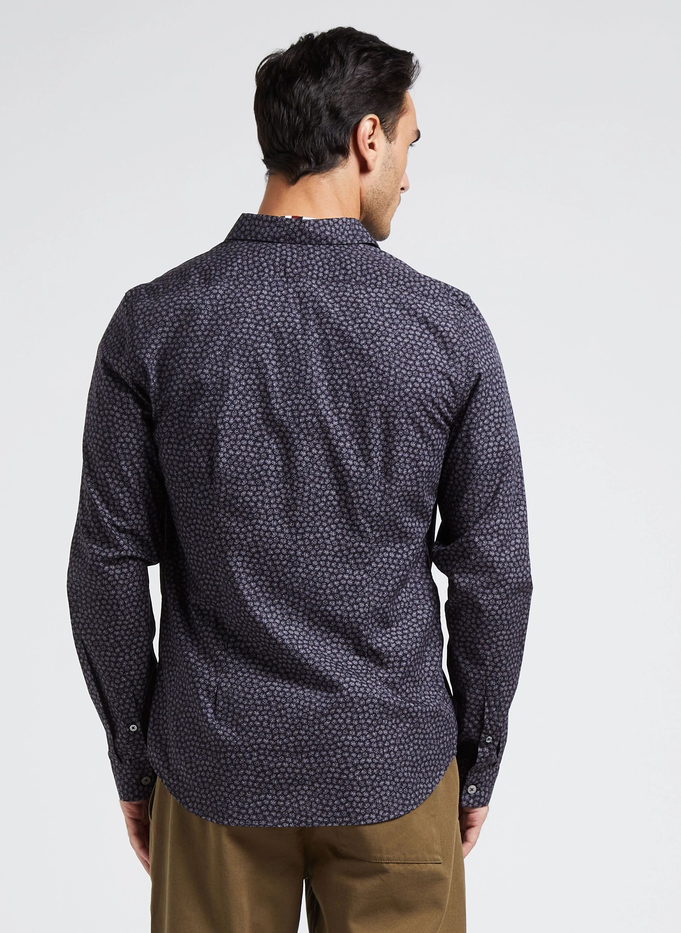 Chemise col classique en coton bio imprimé | Noir