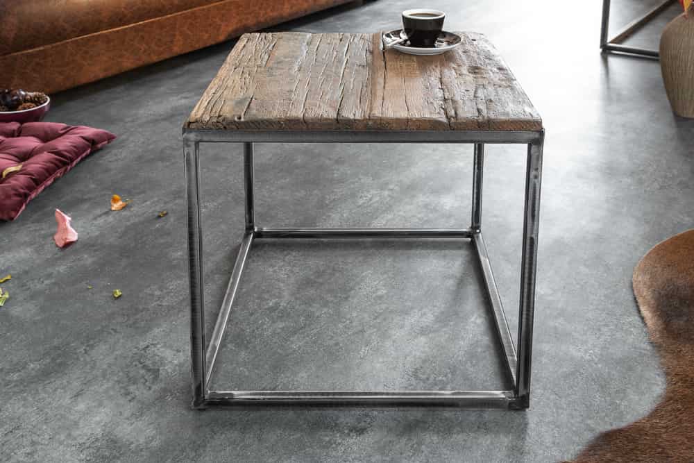 Industrial Beistelltisch BARRACUDA 40cm recyceltes Massivholz mit geflexten Beinen