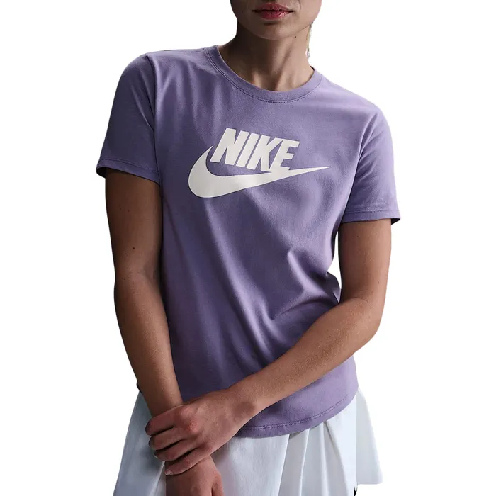 Nike Sportswear Club Essentials Shirt Dames