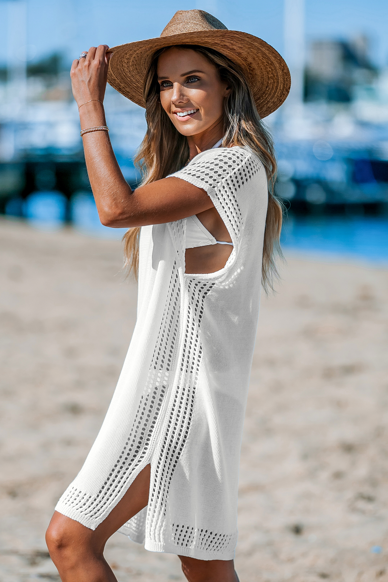 Robe cover up en tricot découpée blanche