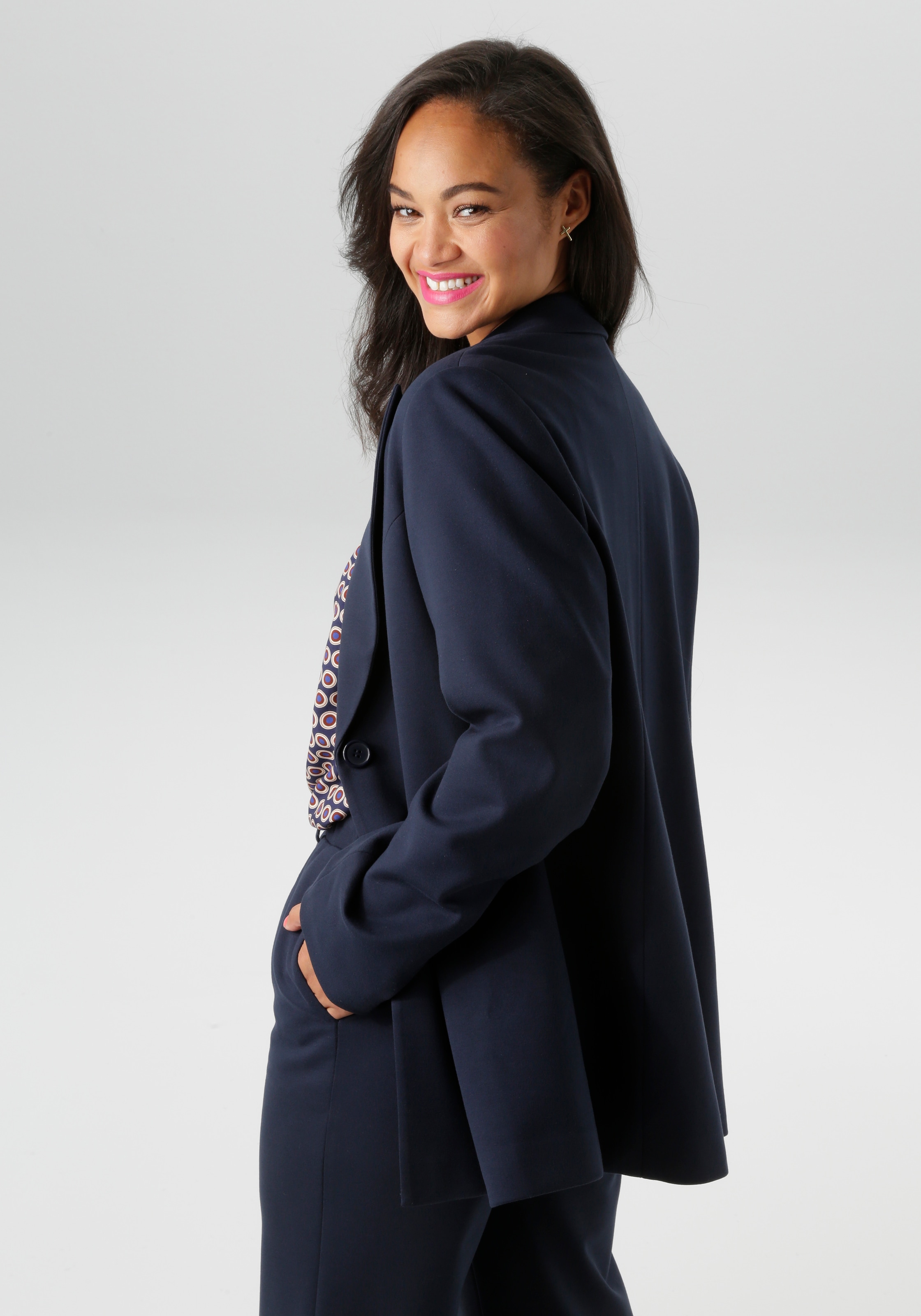 Aniston PLUS Jerseyblazer , aus super bequemer elastischer Qualität - NEUE KOLLEKTION