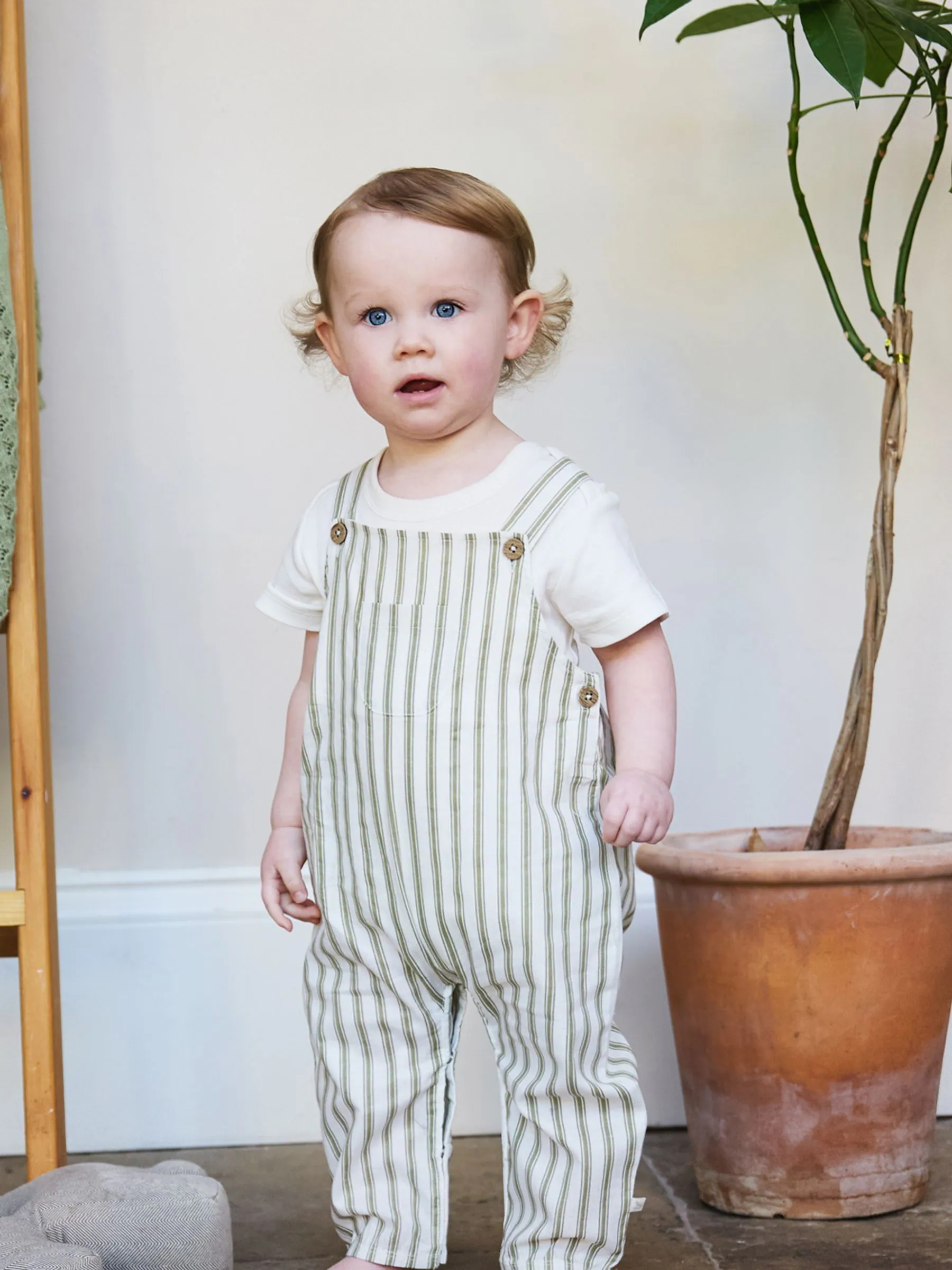 Groen - The Little Tailor Baby Woven Dungarees and T-Shirt Set