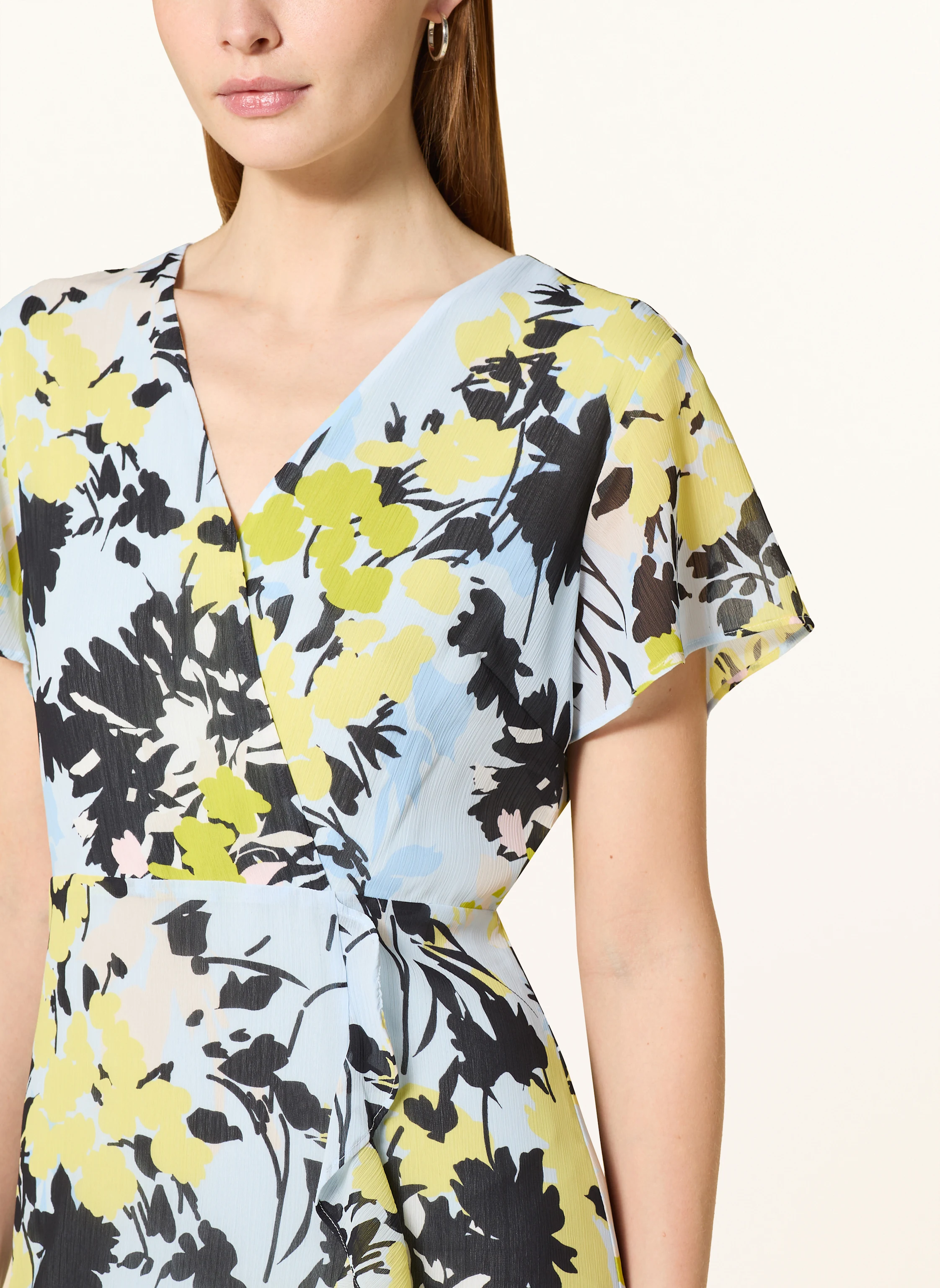comma Kleid in Wickeloptik
