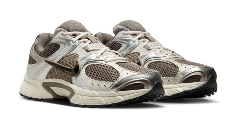 Nike V5 RNR Grijs