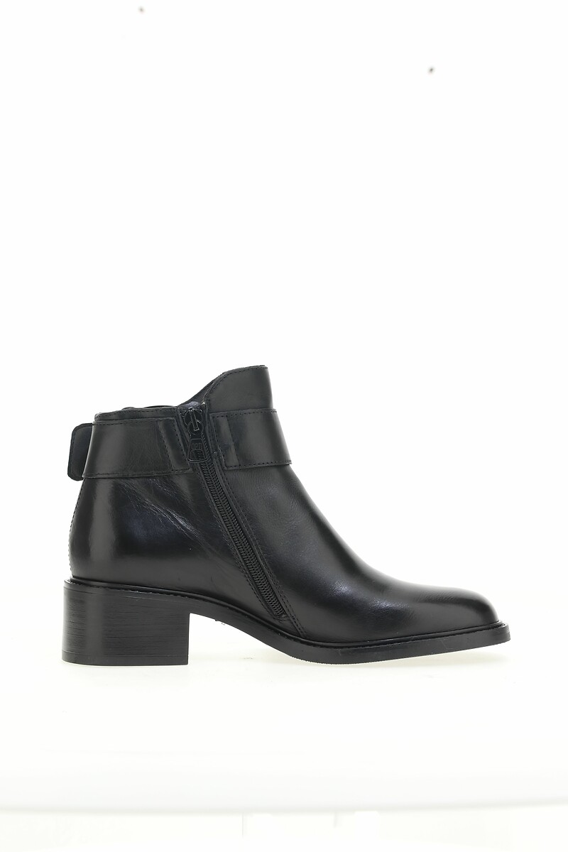 MJUS<br>Botas de couro