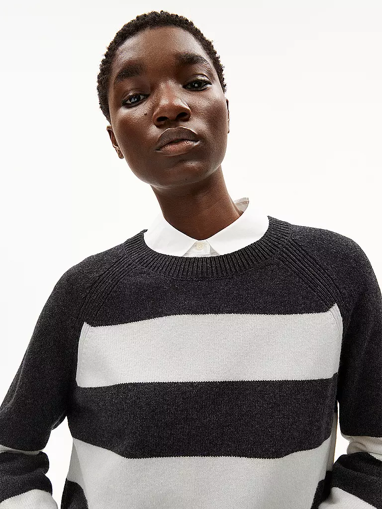 ARMEDANGELS Pullover DILIRIAA grau