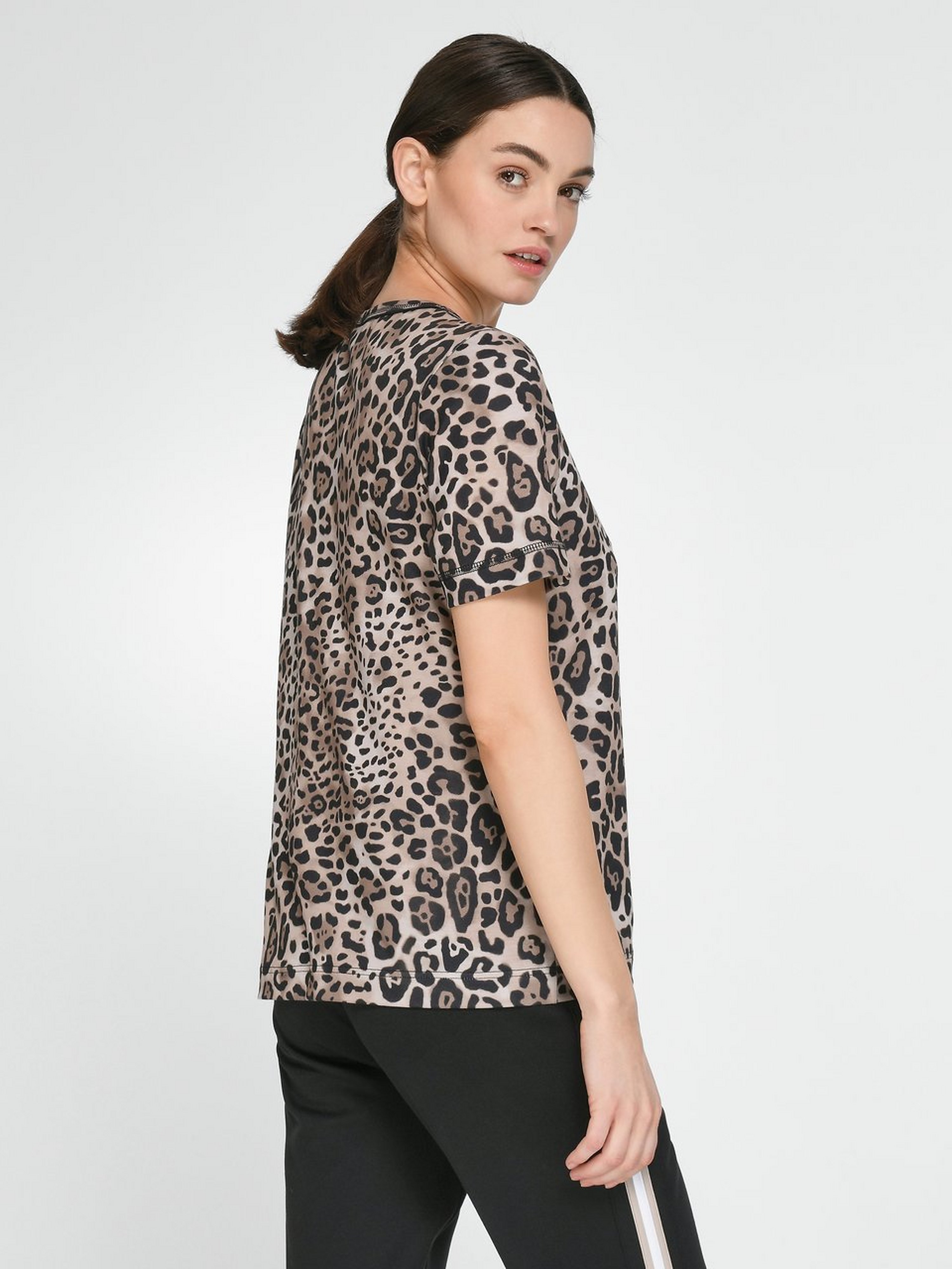 V-Shirt