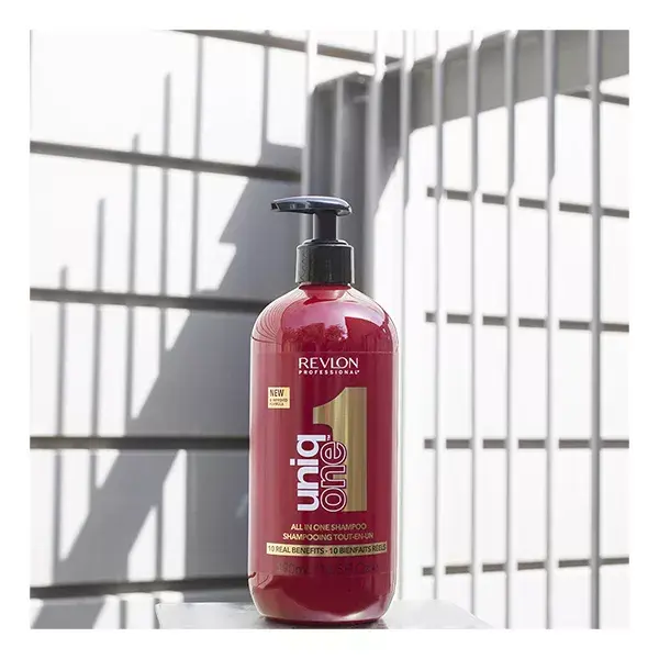 Revlon Professional UniqONE™ Shampoo e Condicionador 2 em 1 Clássico 490 ml