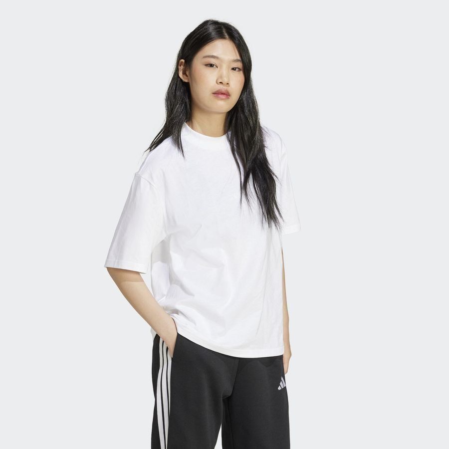 Adidas T-shirt boyfriend Essentials Contemporary Logo