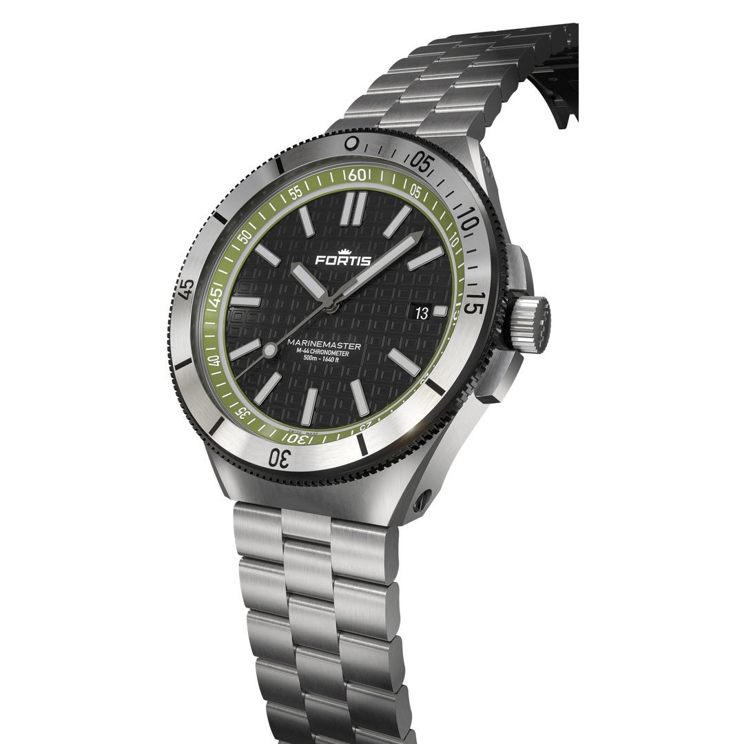 Fortis Marinemaster M-44 Chronometer Woodpecker Green Block Bracelet