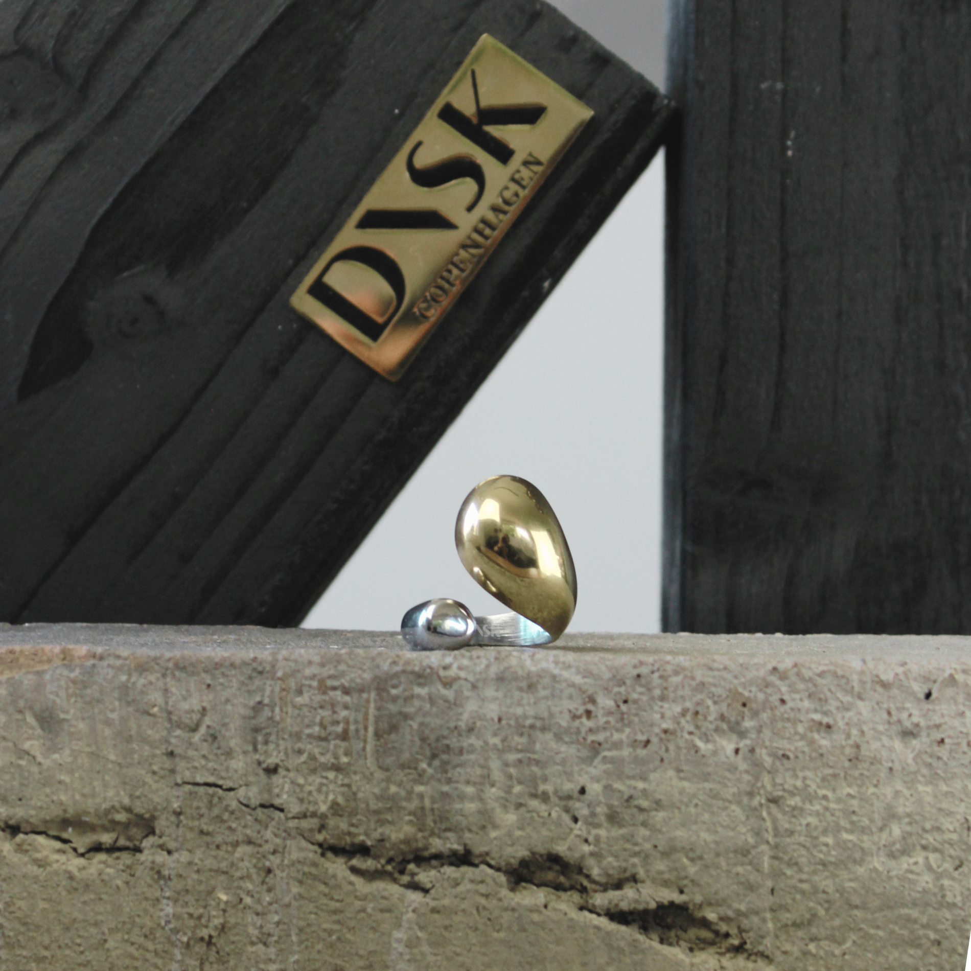 Dansk Copenhagen  2 Tone Ball ring, vandfast - forgyldt