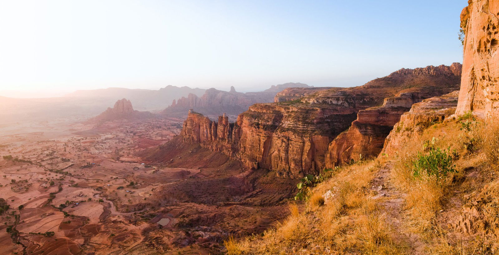 Blick von Daniel Korkor, Tigray, Äthiopien by Farin Urlaub - Limited Edition. Edition of: 100. Signed.