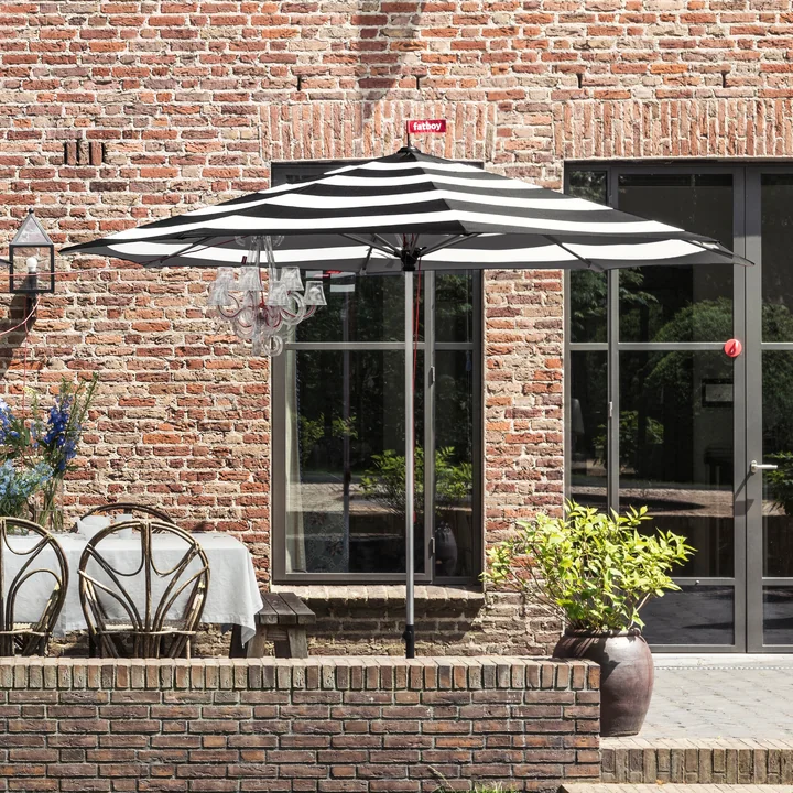 Fatboy - Stripesol Set Sonnenschirm Ø 350 cm anthrazit   Ständer schwarz