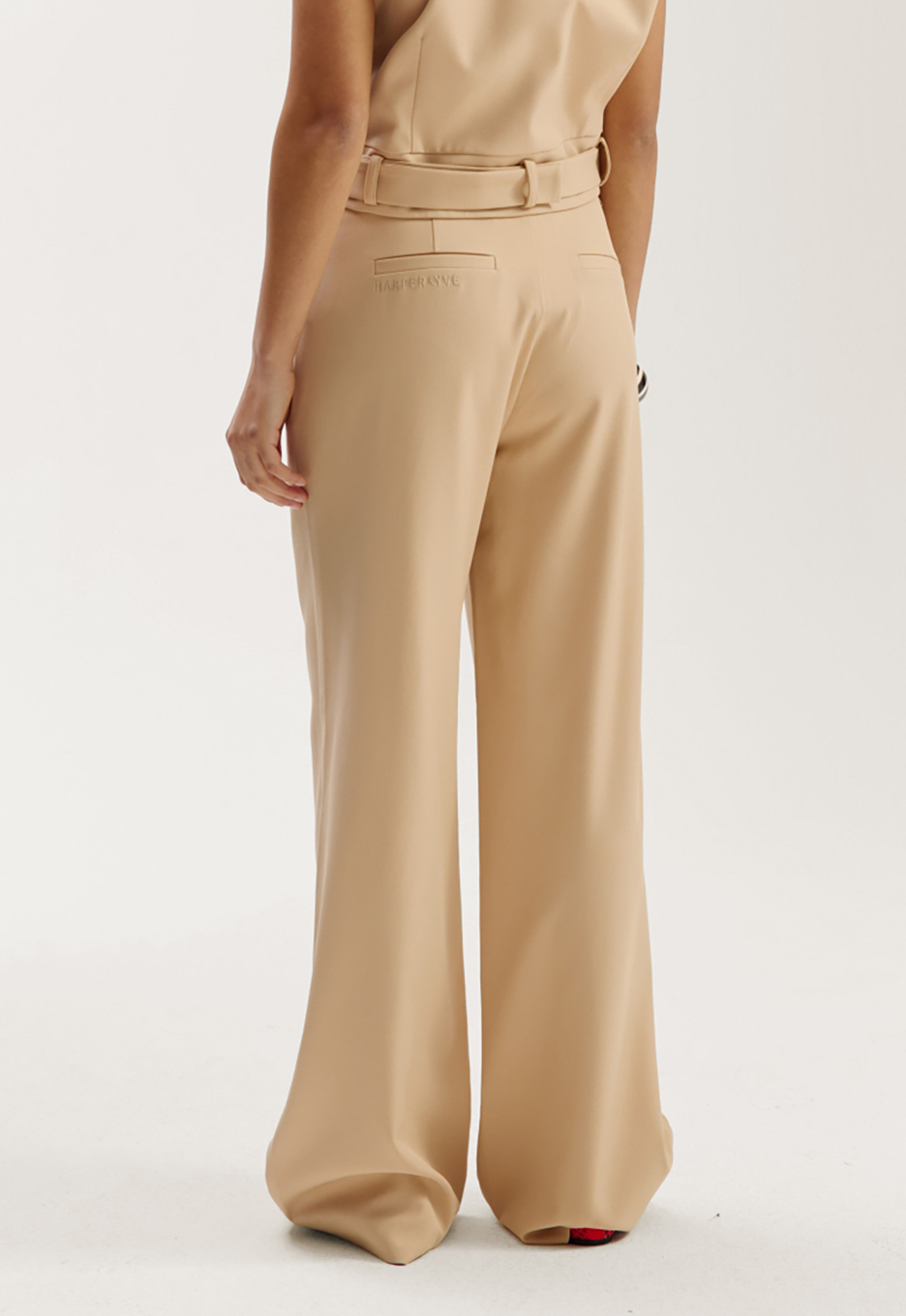 Harper & Yve Katie Broek