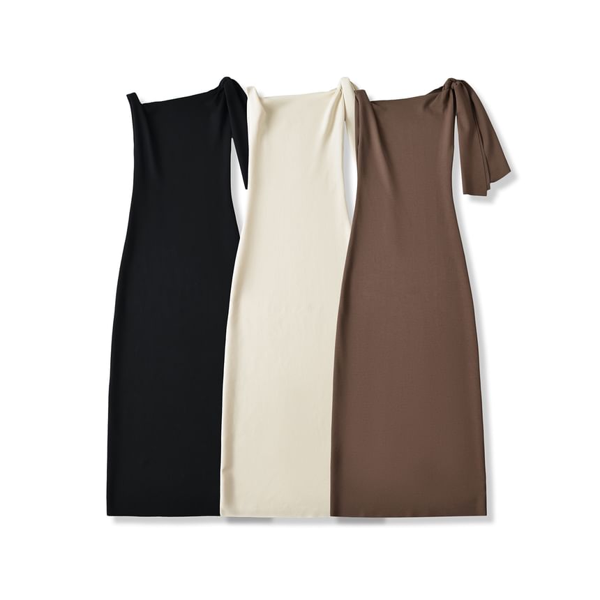 Asiris - Mouwloze asymmetrische effen maxi-A-lijnjurk