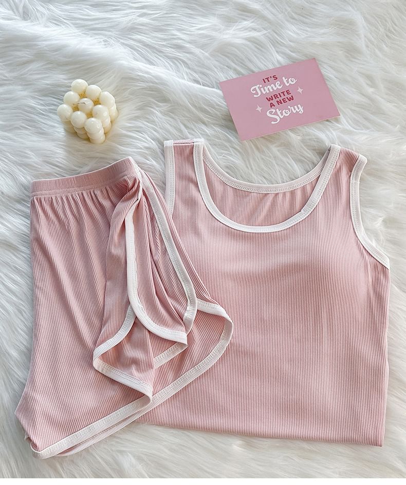 Siensien - Pyjamaset: tanktop met ronde hals, contrasterende rand en geribbelde vulling + shorts met elastische taille