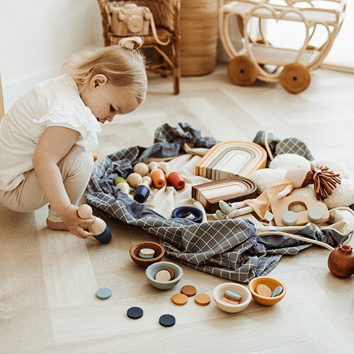 play&go speelkleed en opbergzak noomad - grid blue