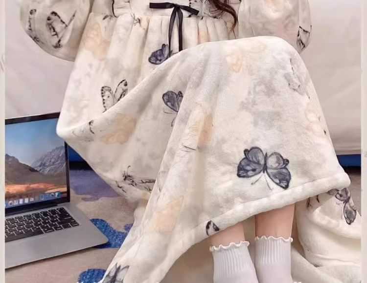 Dazzli - Pyjamajurk van koraalfleece met lange mouwen en vierkante hals, strik en ruches