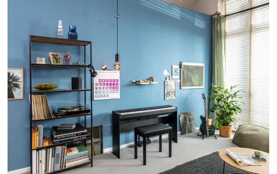 E-Piano P-225B<br>Kompaktes Digitalpiano mit Klang und Funktionen für fortgeschrittene Spieler