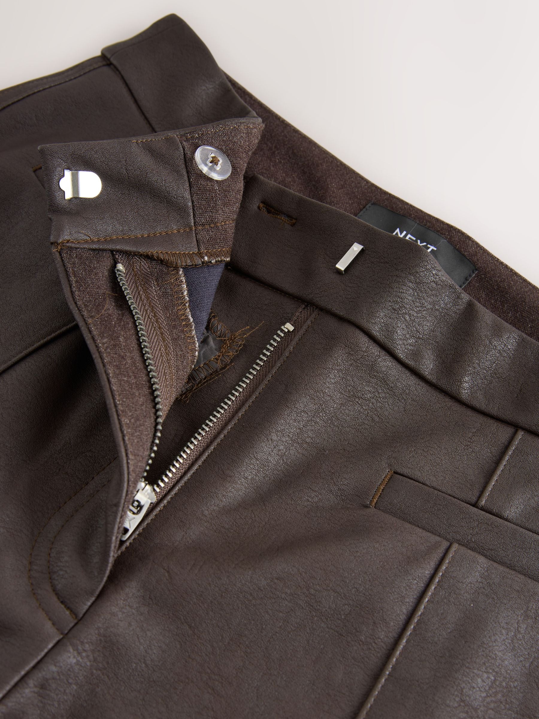 Chocoladebruin - Faux Leather Flared Trousers