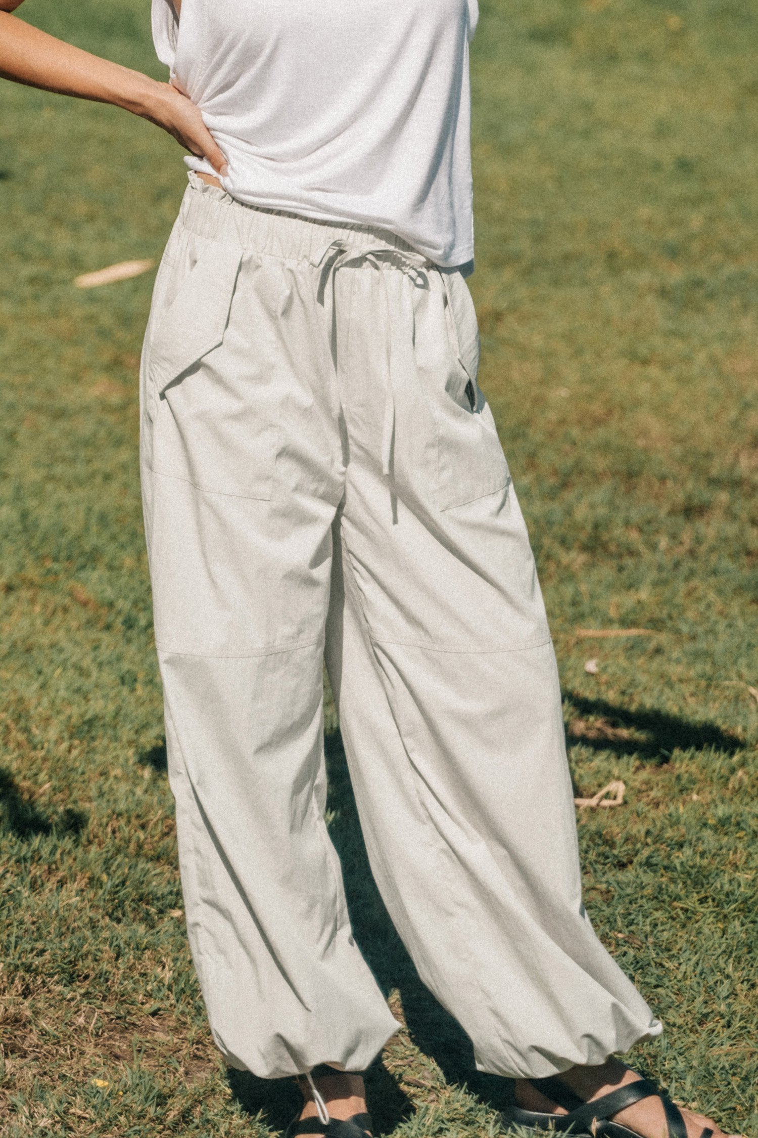 Pantalon à jambes trapèze et taille élastique blanc