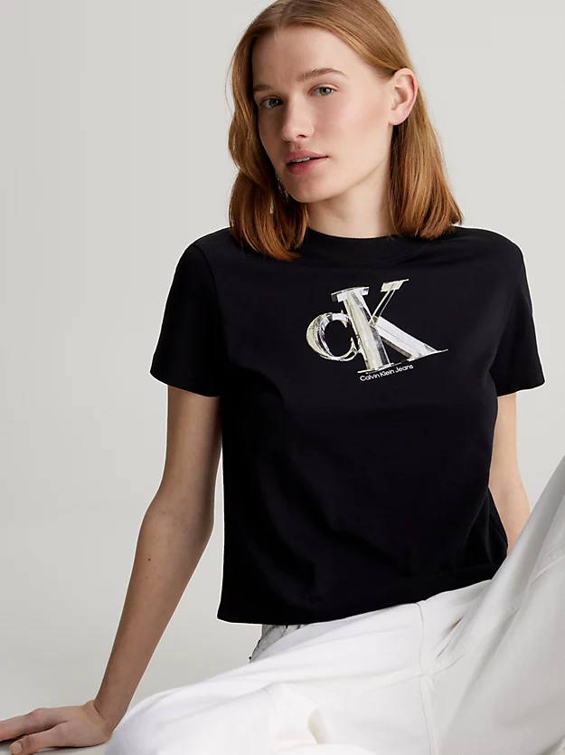 Camiseta curta com monograma