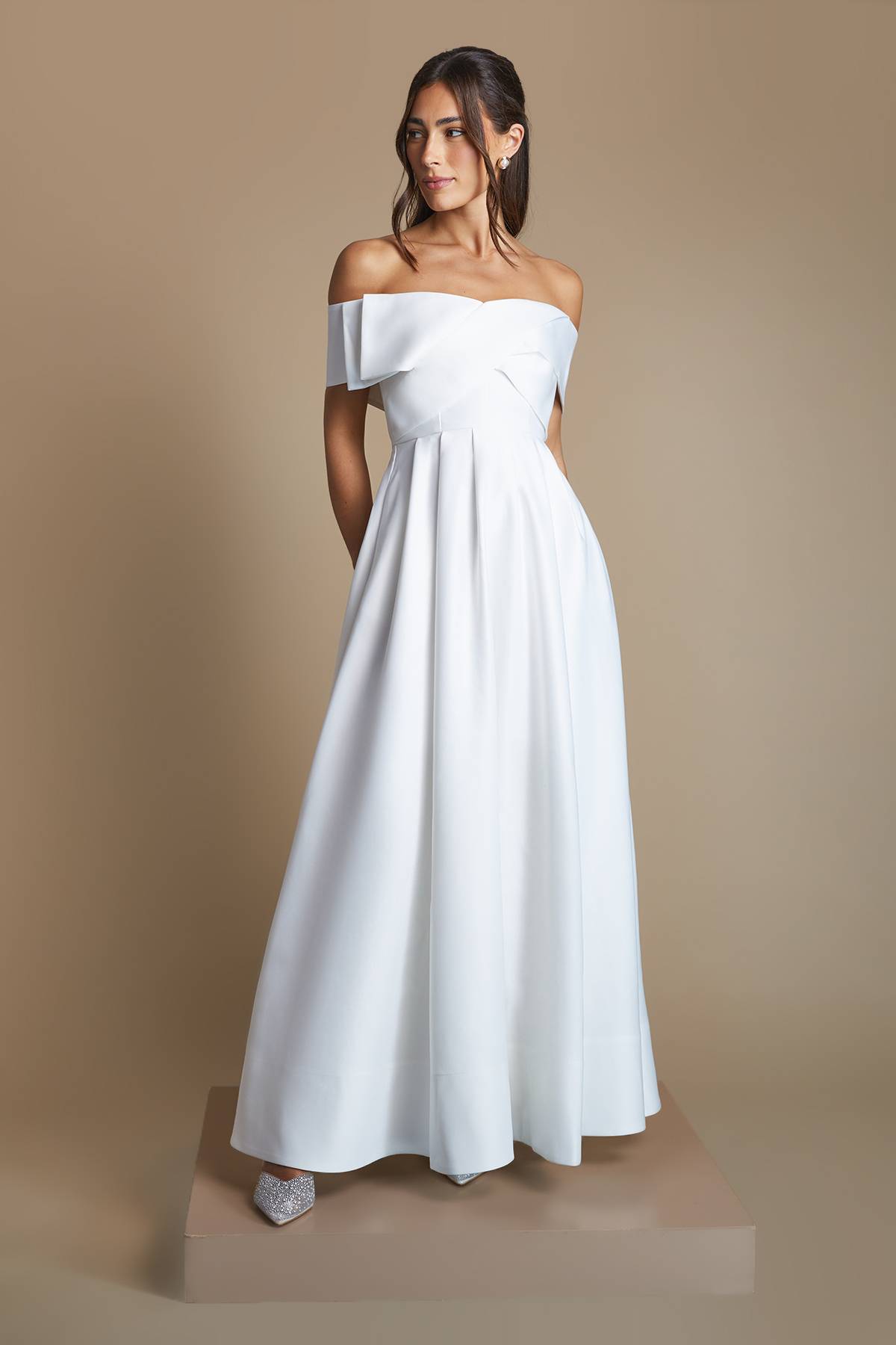 Coast Robe De Mariée Petite Taille En Satin Origami À Épaules Dénudées