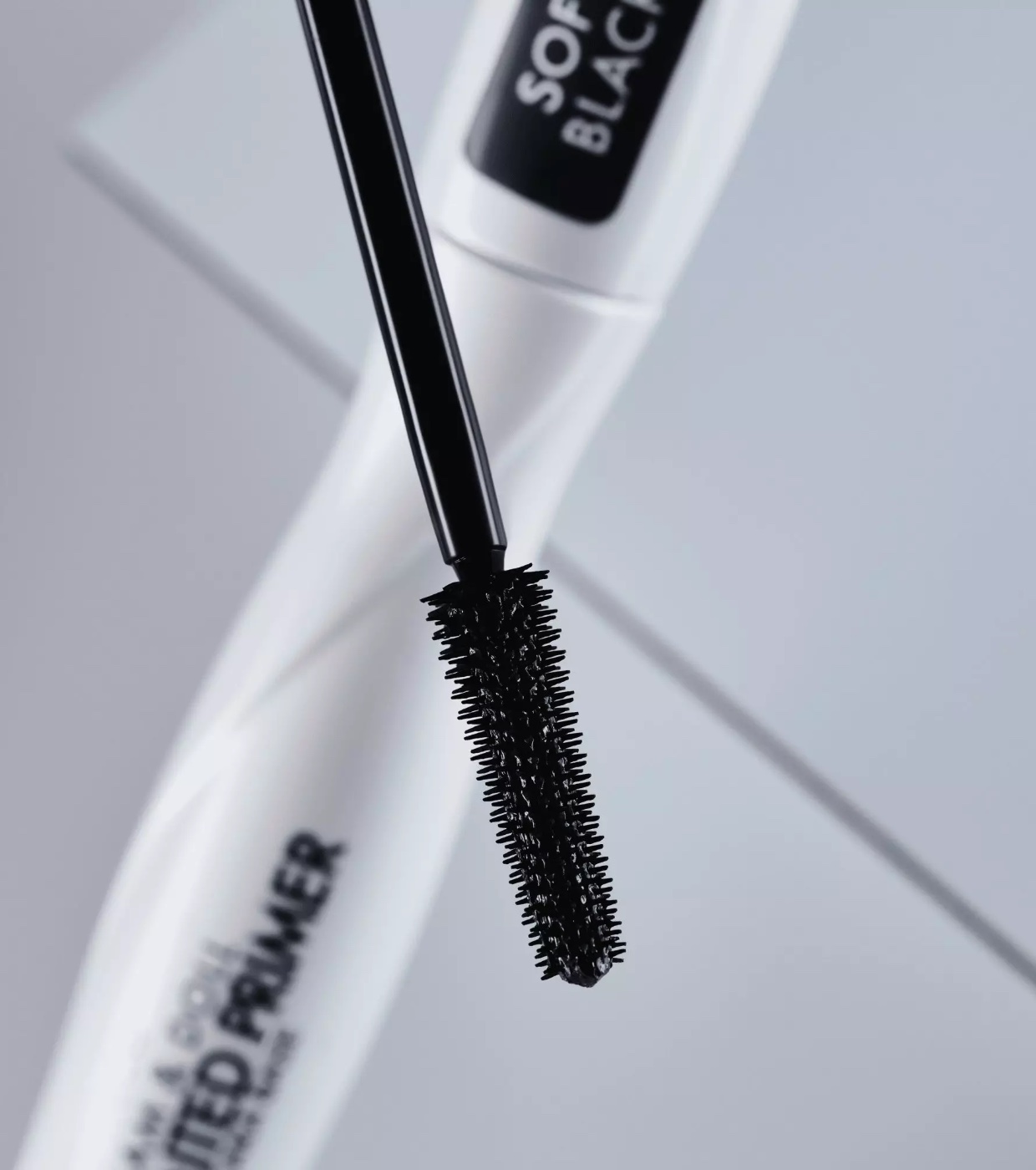 Catrice - Primer para rímel colorido Glam & Doll