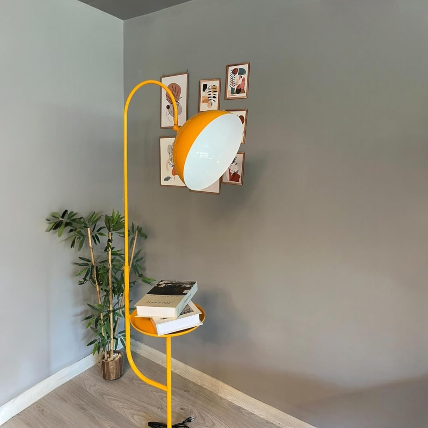 bamyum Gorkiede Metall, Moderne, Stehlampe Wohnzimmer, Schlafzimmer, Kinderzimmer mit E27 Fassung, 30 cm Breit, verstellbarer Lampenschirm, Stehleuchte mit Ablage, Gelb