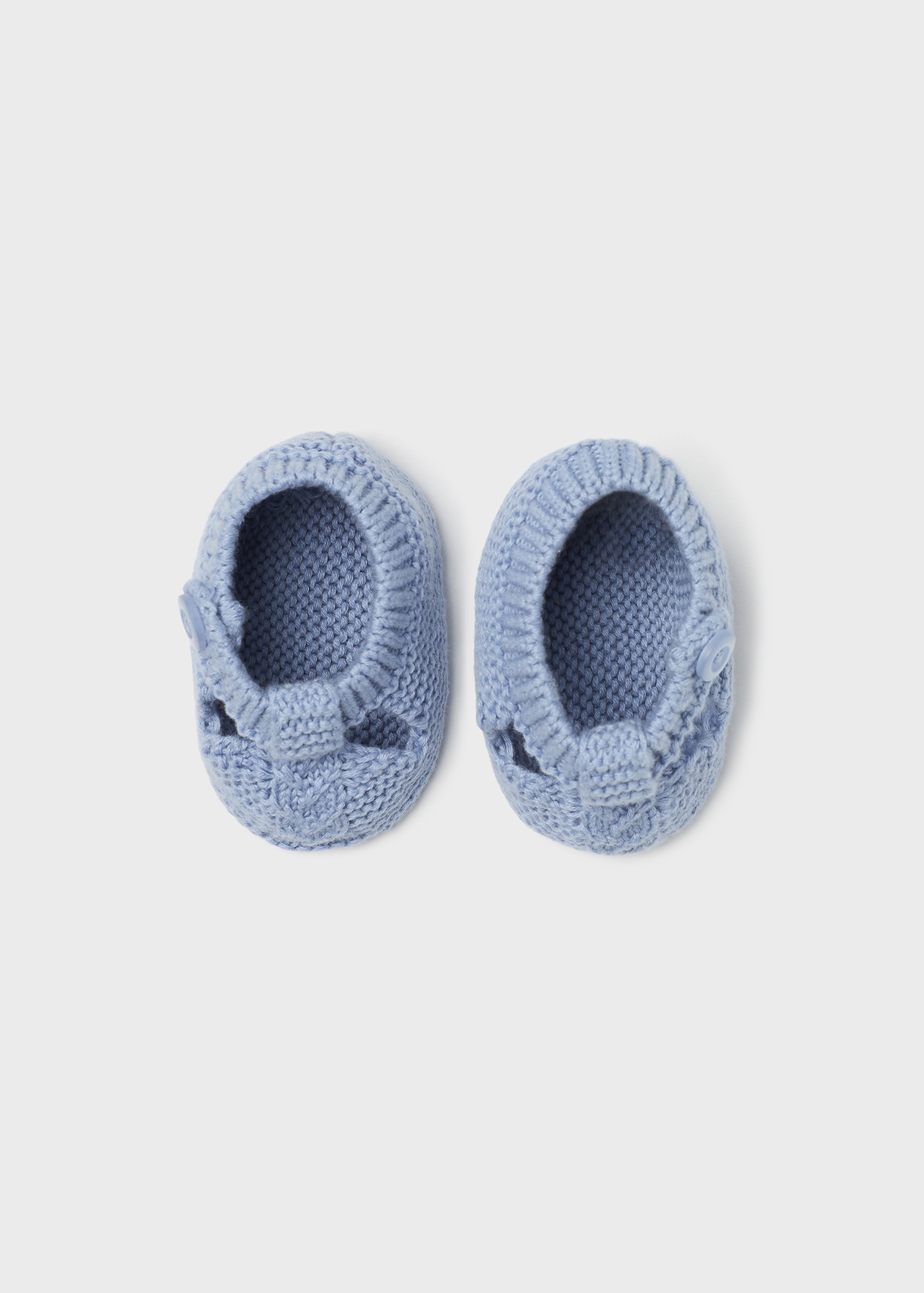 Sapatinhos de malha Better Cotton para recém-nascidos, cor branco-creme