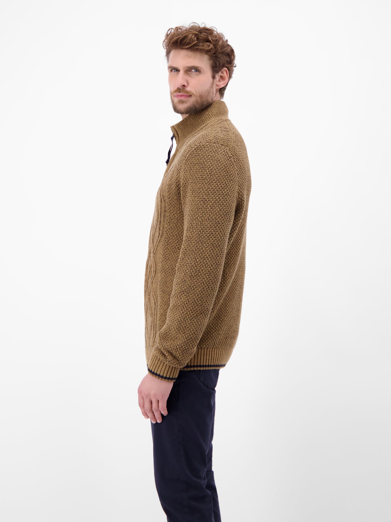 Strickpullover mit Zopfmuster und Troyerkragen