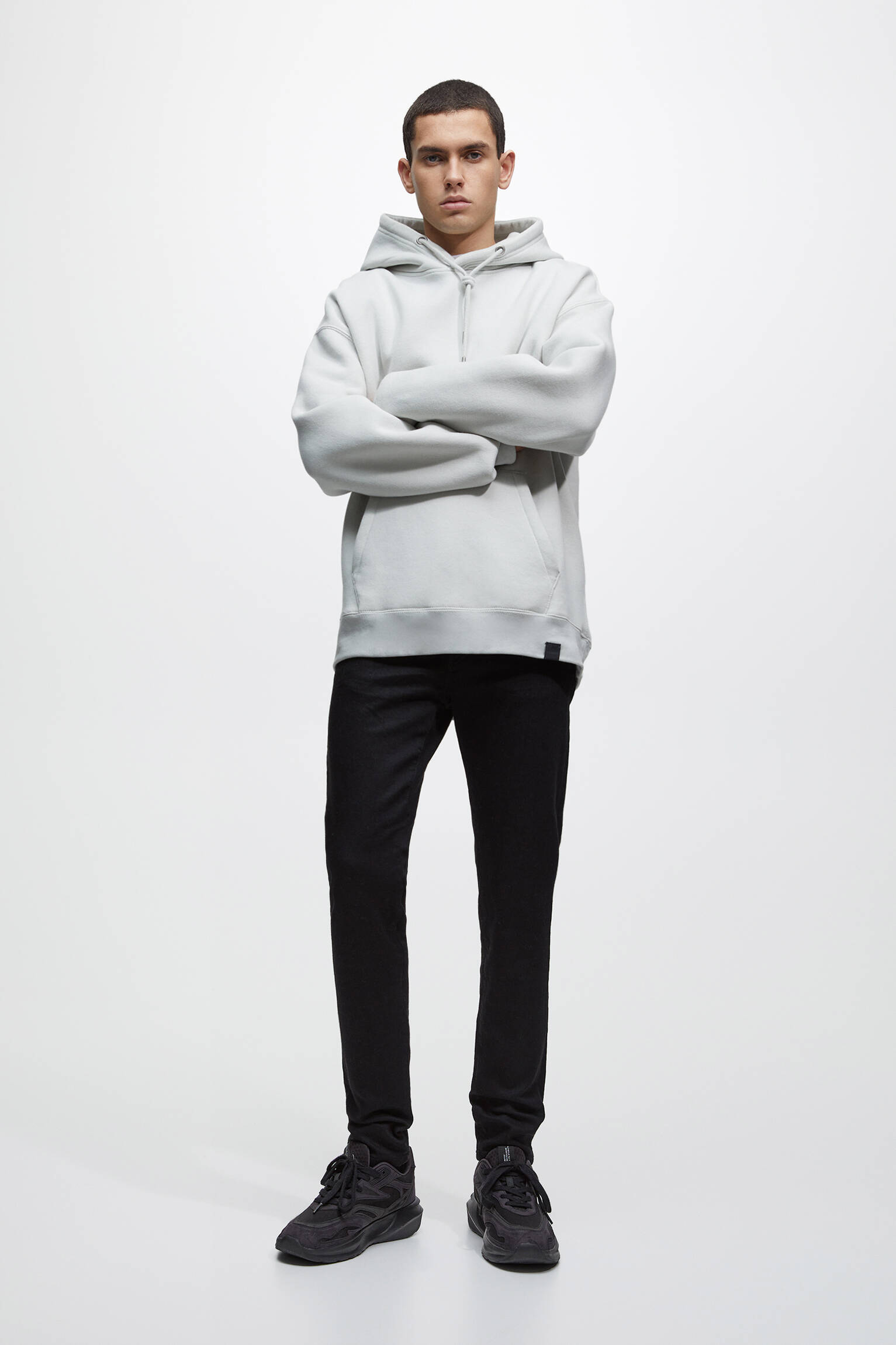 CALÇA JEANS SKINNY BÁSICA PRETA - PRETA